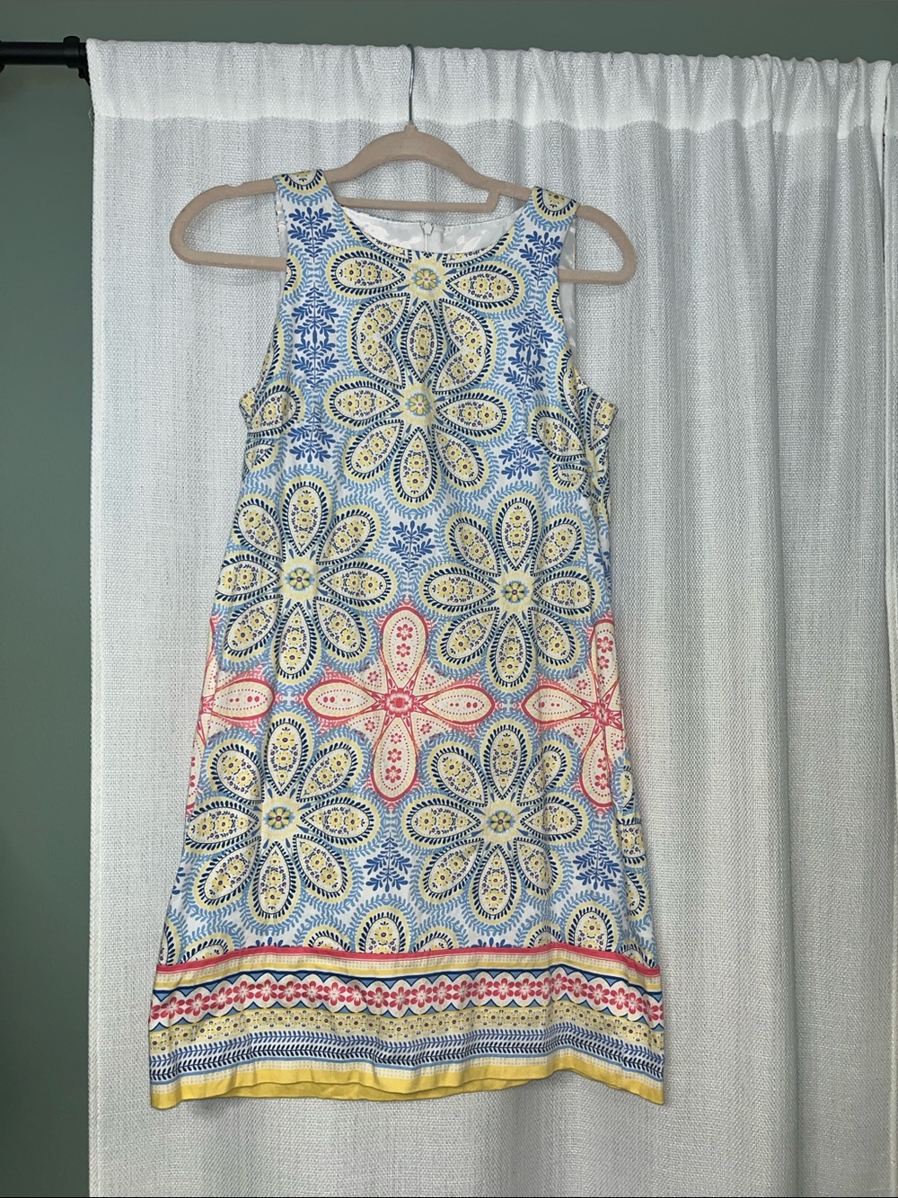London Times Sleeveless Floral Pattern Shift Dress - Blue, Yellow, Red